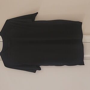 Black Tee